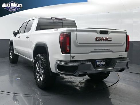Used 2024 GMC Sierra 1500 SLT w/ SLT Premium Package AWD/4WD image 5