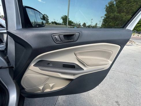Used 2022 Ford EcoSport S AWD/4WD image 31