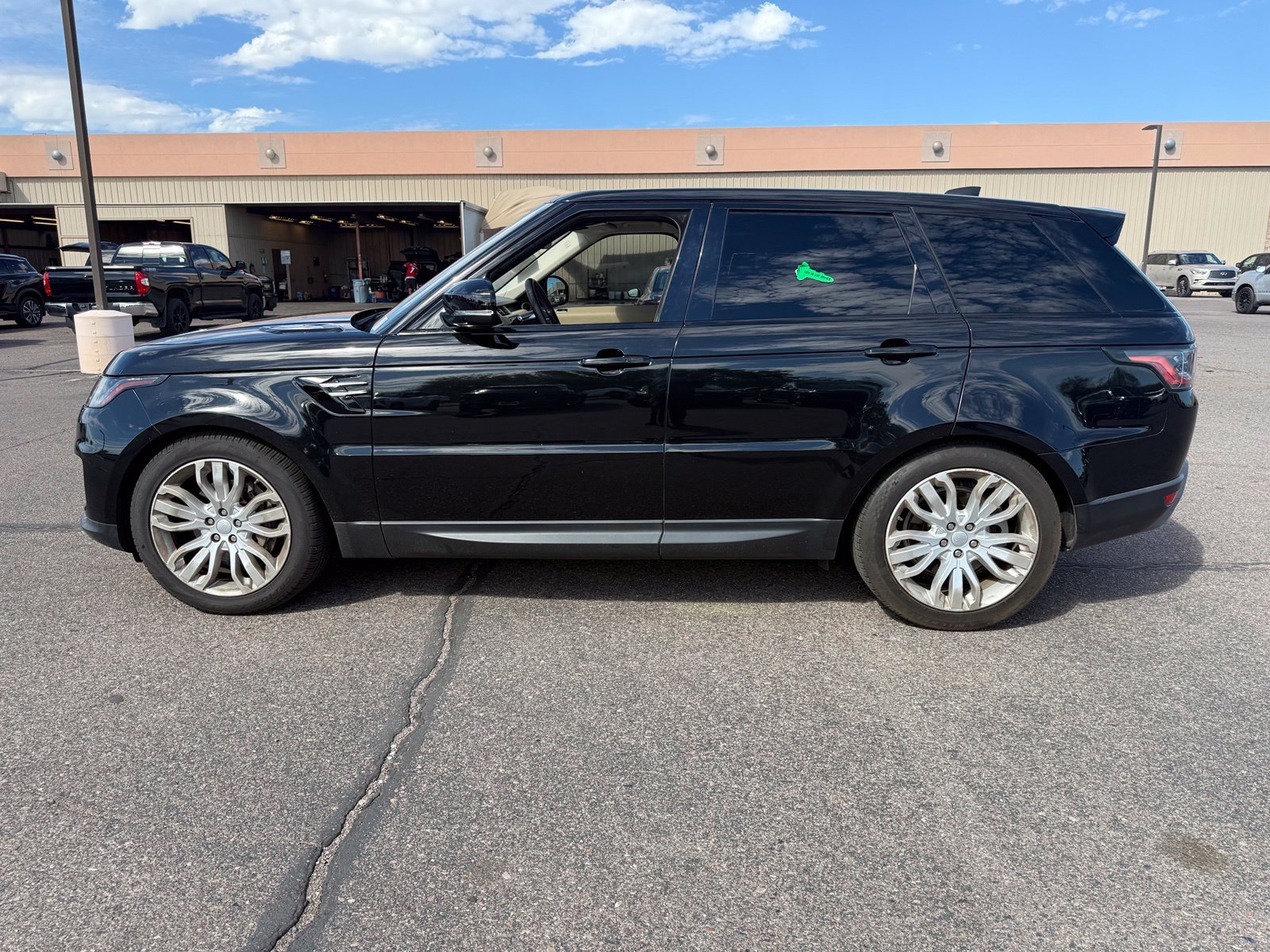 Used 2019 Land Rover Range Rover Sport SE AWD/4WD image 7