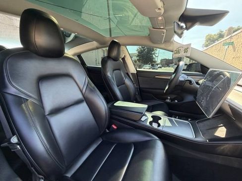Used 2022 Tesla Model 3 Long Range AWD/4WD image 25