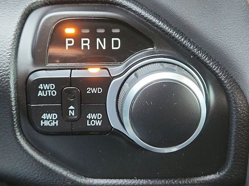 Used 2022 RAM 1500 Big Horn AWD/4WD image 22