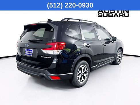Used 2024 Subaru Forester Premium AWD/4WD image 8