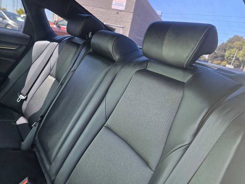 Used 2022 Honda Accord Sport image 17