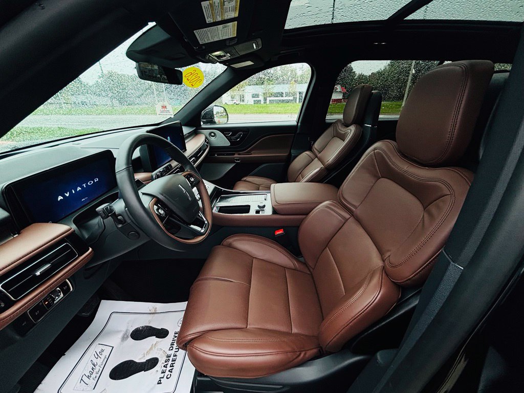 Used 2026 Lincoln Aviator Reserve AWD/4WD image 30