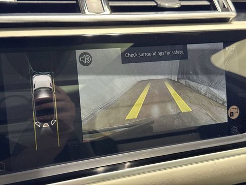 Used 2023 Land Rover Range Rover Velar R-Dynamic S AWD/4WD image 20