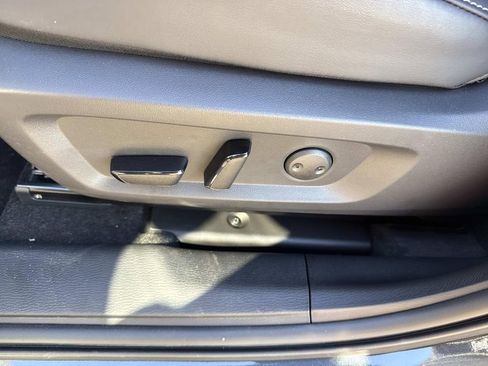 New 2026 Mitsubishi Outlander SEL FWD image 23