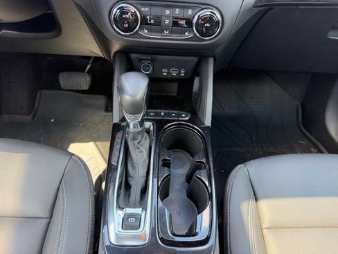 Used 2023 Chevrolet TrailBlazer ACTIV w/ Sun and Liftgate Package FWD image 18