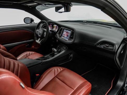 Used 2022 Dodge Challenger SRT Hellcat RWD image 56
