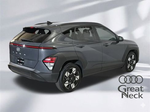 Used 2024 Hyundai Kona SEL w/ Convenience Package image 9