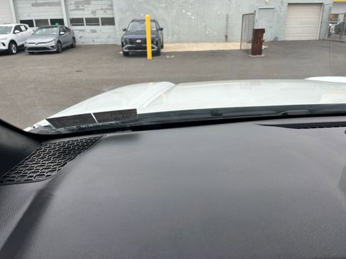 Used 2025 Toyota 4Runner SR5 image 34