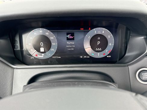 New 2026 Land Rover Range Rover Velar Autobiography AWD/4WD image 40