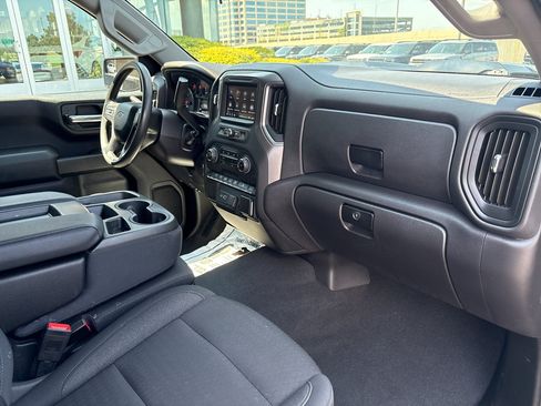 Used 2023 Chevrolet Silverado 1500 Custom Trail Boss w/ LPO, Dark Essentials Package AWD/4WD image 12
