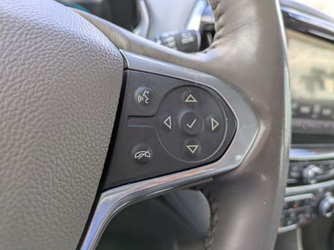 Used 2018 Chevrolet Traverse LT image 24