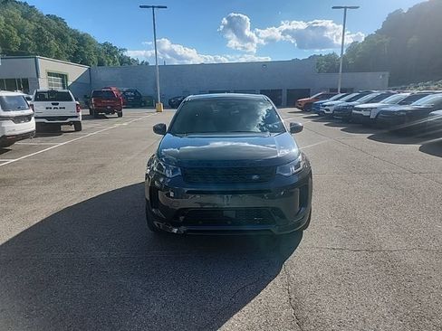 Used 2022 Land Rover Discovery Sport SE R-Dynamic AWD/4WD image 2