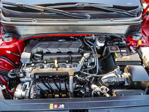 Used 2022 Hyundai Venue Limited w/ Cargo Package image 28