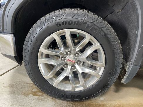 Used 2021 GMC Sierra 1500 SLT AWD/4WD image 10