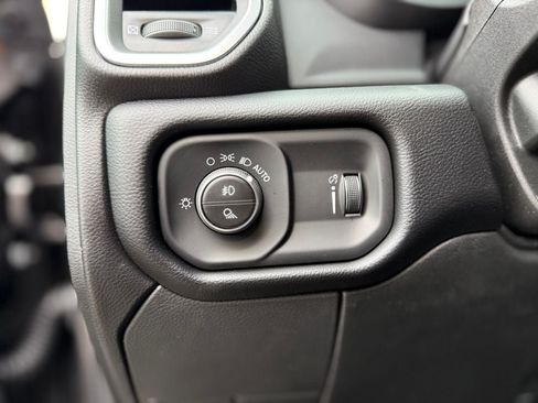 New 2026 RAM 2500 Big Horn AWD/4WD image 24