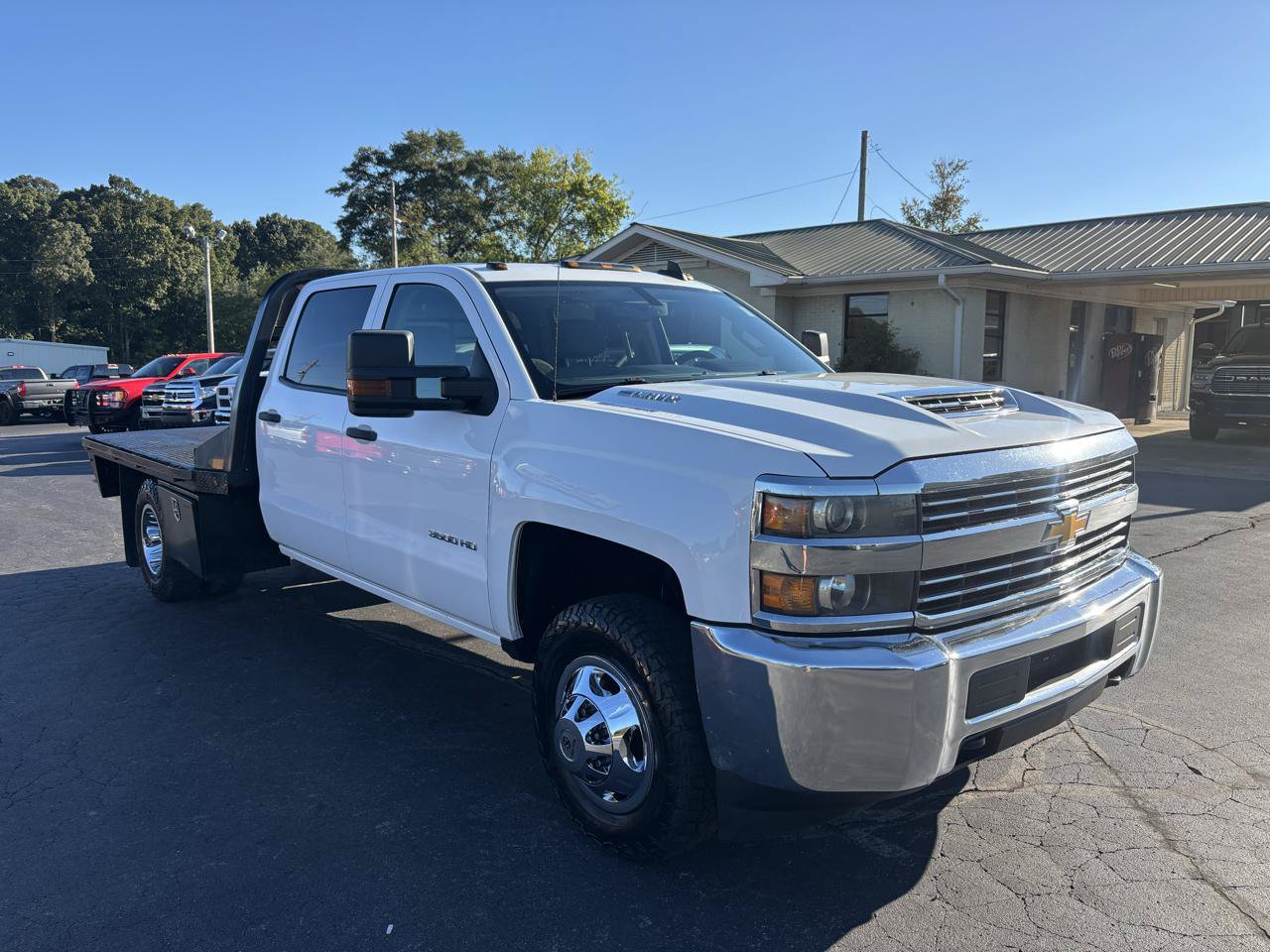 Used 2018 Chevrolet Silverado 3500 W/T w/ WT Convenience Package AWD/4WD image 3