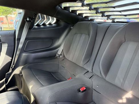 Used 2019 Ford Mustang Coupe RWD image 17