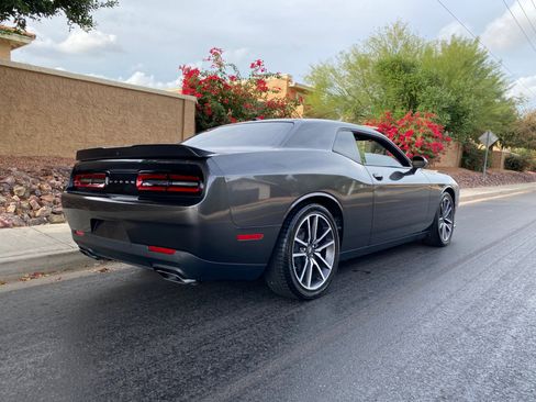 Used 2023 Dodge Challenger R/T image 9