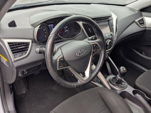 Used 2013 Hyundai Veloster RE:MIX Edition image 16