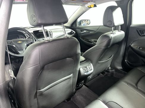 Used 2024 Chevrolet Malibu LT image 25