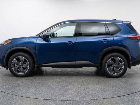 Used 2025 Nissan Rogue SV FWD image 5