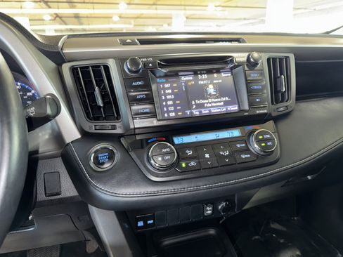 Used 2018 Toyota RAV4 XLE image 24