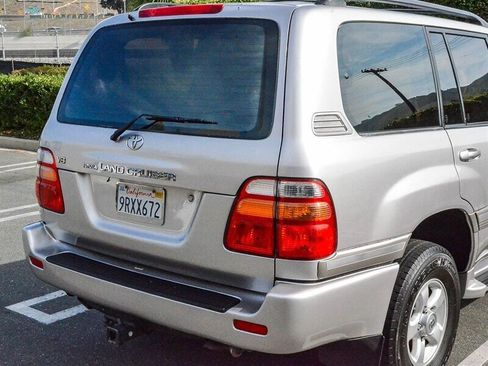 Used 2000 Toyota Land Cruiser AWD/4WD image 9