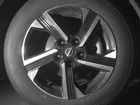 Used 2025 Nissan Sentra SV image 13