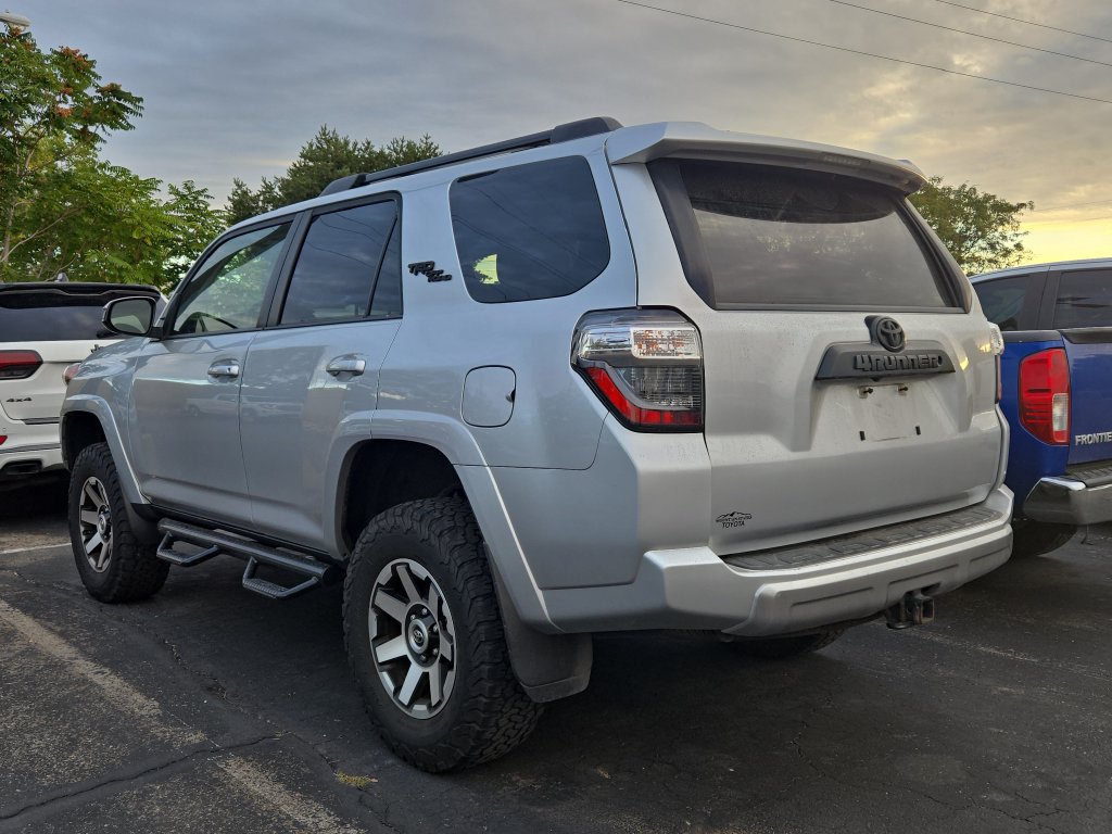 Used 2019 Toyota 4Runner TRD Off-Road AWD/4WD image 6