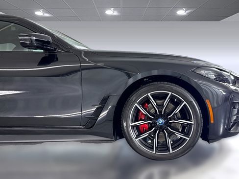 Used 2023 BMW i4 eDrive40 w/ M Sport Package RWD image 36