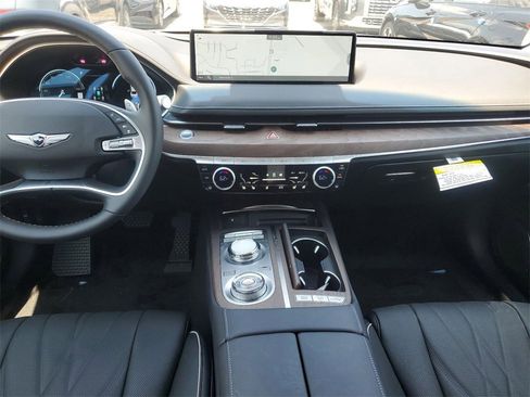 New 2023 Genesis G80 Base image 29