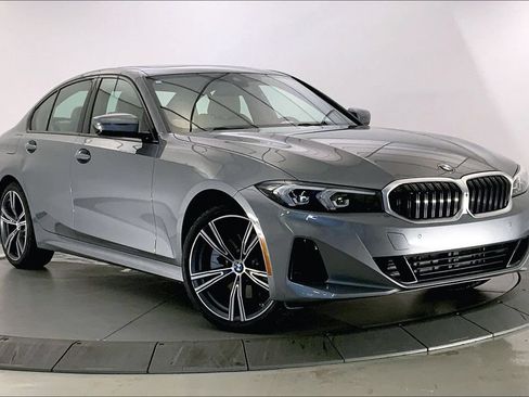 Certified 2023 BMW 330i xDrive Sedan w/ Premium Package AWD/4WD image 33