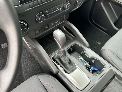 Certified 2025 Nissan Frontier S AWD/4WD image 19