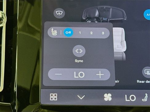 Certified 2026 Volvo XC40 B5 Plus w/ Protection Package image 20