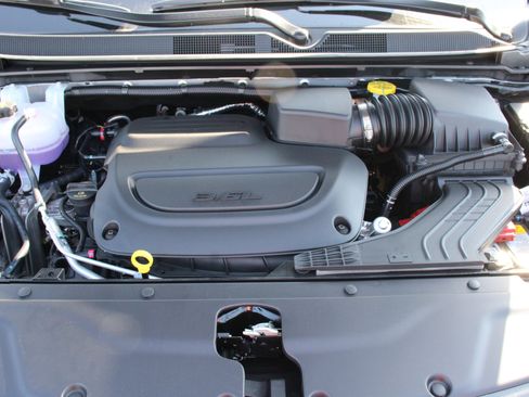 New 2026 Chrysler Pacifica Limited w/ S Appearance Package image 45