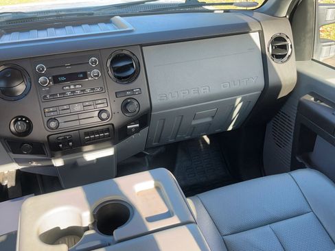 Used 2016 Ford F250 XL w/ Power Equipment Group image 28