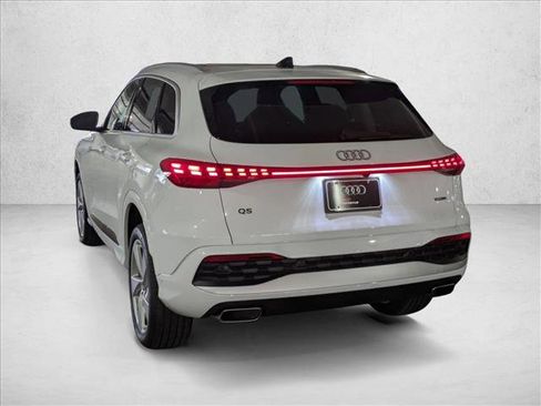 New 2025 Audi Q5 Premium Plus image 8