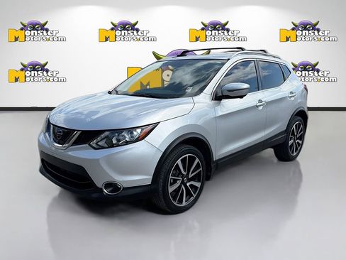 Used 2017 Nissan Rogue Sport SL w/ SL Premium Package image 1