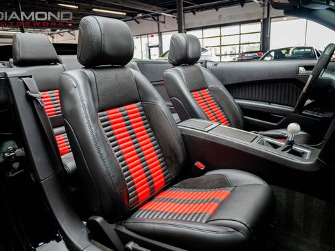 Used 2014 Ford Mustang Shelby GT500 w/ Equipment Group 821A RWD image 19