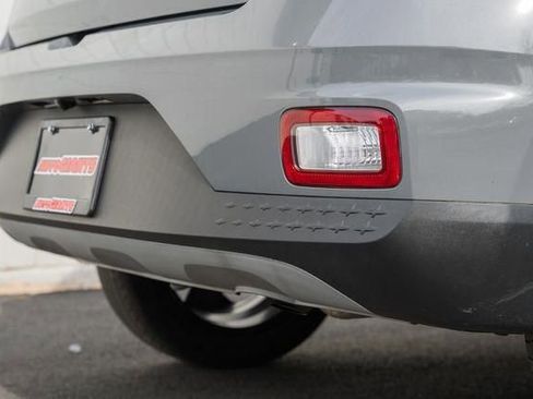 Used 2021 Hyundai Venue SEL w/ Premium Package image 7