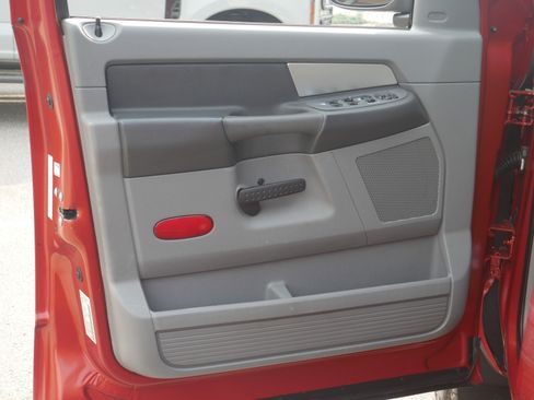 Used 2007 Dodge Ram 1500 Truck SLT w/ Ramcharger Group AWD/4WD image 25