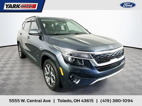 Used 2021 Kia Seltos EX AWD/4WD image 1