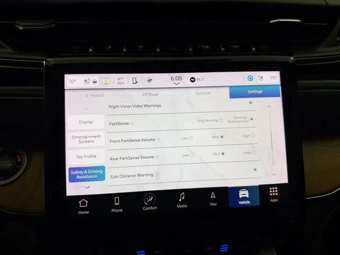 Used 2022 Jeep Grand Cherokee Summit AWD/4WD image 30