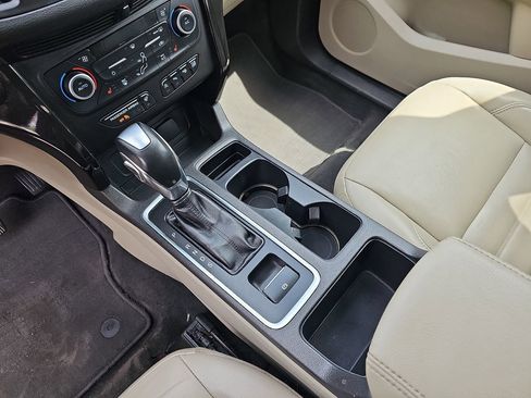 Used 2018 Ford Escape Titanium AWD/4WD image 29