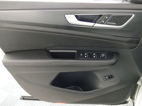 Used 2024 Volkswagen Atlas Cross Sport SEL Premium R-Line image 24