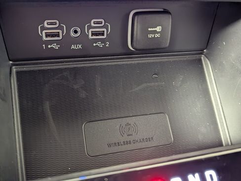 New 2025 Jeep Grand Cherokee L Limited w/ Luxury Tech Group II image 24