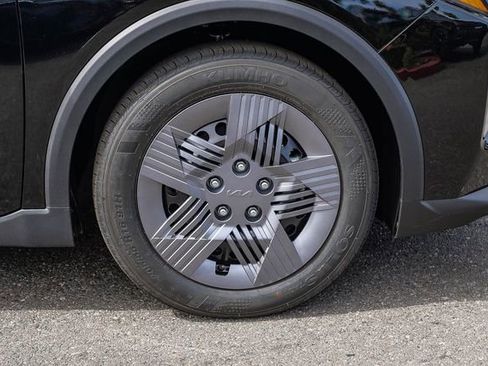 New 2026 Kia K4 FWD image 10