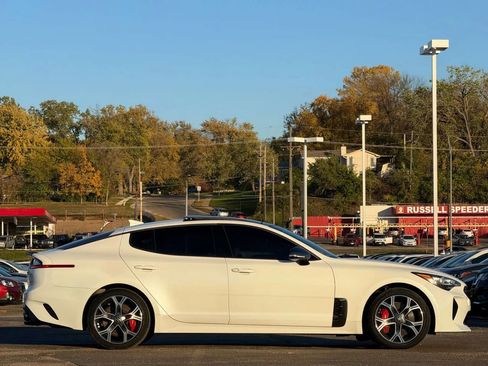 Used 2019 Kia Stinger GT1 image 7